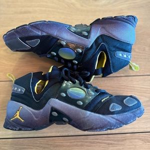 Nike Jordan Trunner 2000 Mid Cross Training Shoes Size 11